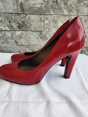 Salonke: Salonke, 38 — 7