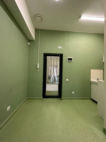 Медицинские и массажные кабинеты: Сдаю Кабинет Для гинеколога, Для косметолога, Для массажиста, В административном здании, 24 м², Долгосрочно, С системой безопасности, С юридическим адресом — 16