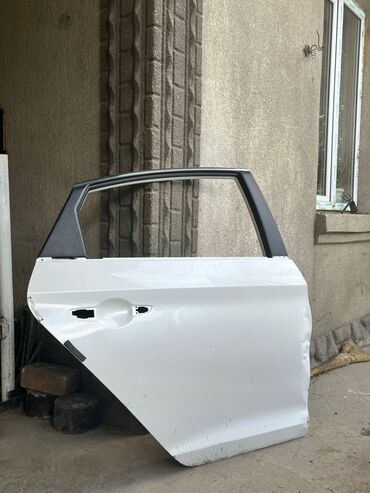 все что нужно для маникюр: Эшик Арткы оң Hyundai, Жаңы, Оригинал