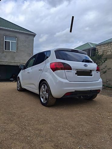 e39 guzgu: Kia Venga: 1.6 l | 2011 il Van/Minivan — 4