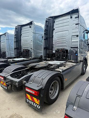 Volvo: Тягач, Volvo, 2023 г. — 3