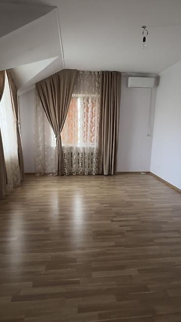 Долгосрочная аренда домов: 300 м², 6 комнат — 12