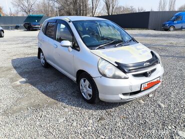 Honda: Honda Fit: 2001 г., 1.3 л, Автомат, Бензин, Седан