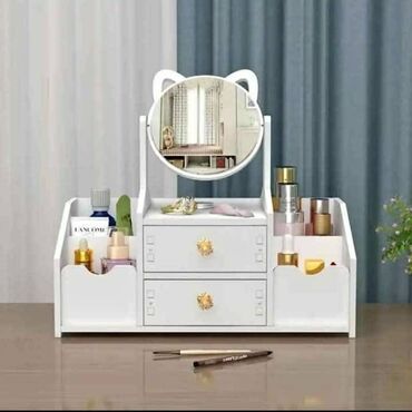 zenski kaisevi i pojasevi: Organizator za sminku sa ogledalom
Dimenzije: 40x20cm