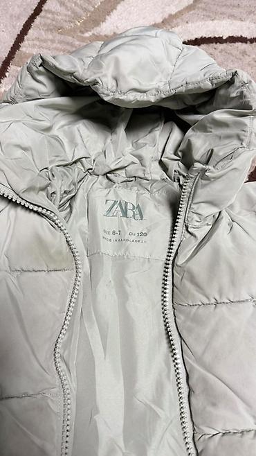 Верхняя одежда: Детские пуховые куртки ZARA - Модели: стеганые пуховики с капюшоном - — 2