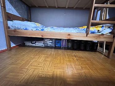 Двухъярусные кровати: Деревянная двухъярусная кровать - Материал: массив дерева — 6