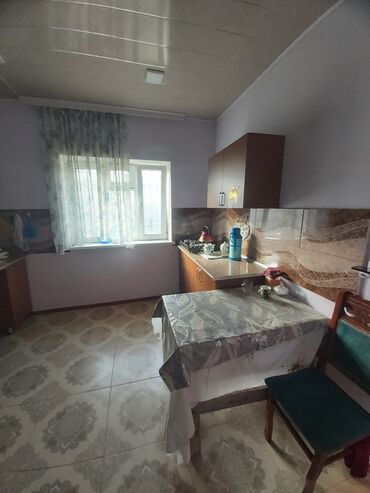 Həyət evləri və villaların satışı: Satılır: Həyət evi (şəkillərdə göstərilən) - Geniş mətbəx: asma — 1