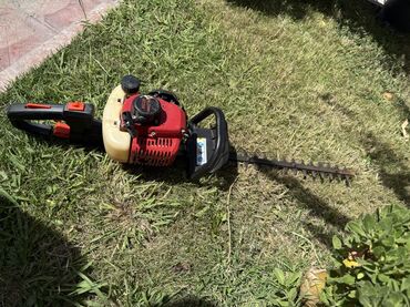 Гладильные доски: Benzinlə işləyən kolluq/qəfəs budama qayçısı (hedge trimmer) - Güclü