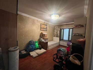 Köhnə tikili: Bakı, 8-ci mikrorayon, 4 otaqlı, Köhnə tikili, m. Azadlıq Prospekti, 100 kv. m — 11