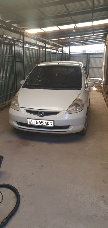 простыня на резинке: Honda Fit: 2002 г., 1.3 л, Вариатор, Бензин, Хэтчбэк