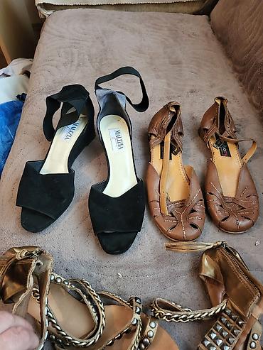 Baletanke: Ženska obuća i torbe – razni modeli Obuća: - Balerinke crne sa — 2