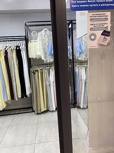 аренда бутик караван: Сдаю половину бутик в ТЦ Караван 0-этаж Ватсапп 0223331040 - Формат — 1