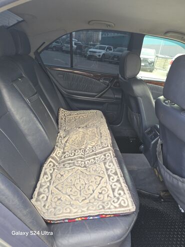 Mercedes-Benz: Mercedes-Benz E-Class: 2002 г., 3.2 л, Типтроник, Бензин, Седан — 16