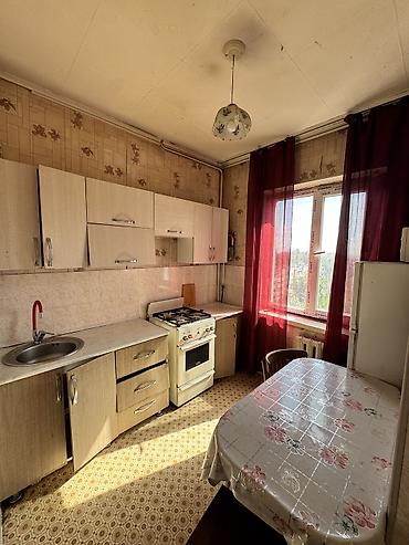 рент хаус: 2 комнаты, 50 м², Аламедин-1 мкр 106 серия, 8 этаж — 1