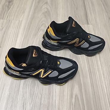 Мужская обувь: New Balance 9060 idman ayaqqabısı – qara/boz/sarı rəng palitrası - — 2