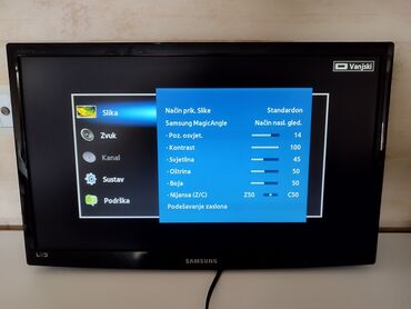 Electronics: Prodajem Samsung monitor T22 B300 EW, dijagonale 22", Full HD