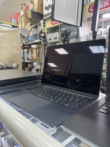 m2 air: Ноутбук, Apple, память SSD