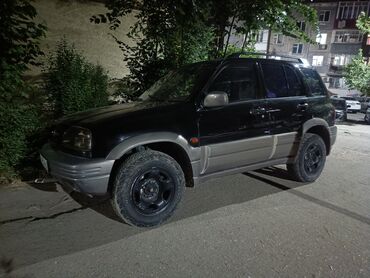 машина керек: Suzuki Grand Vitara: 1999 г., 2.5 л, Механика, Бензин, Жол тандабас