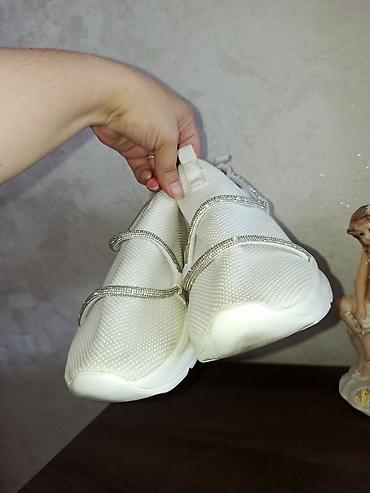 hundur krasofkalar: Ayaqqabı yeni kimi çox az istifadə olunub. Geyinmədiyim üçün çox ucuz — 6