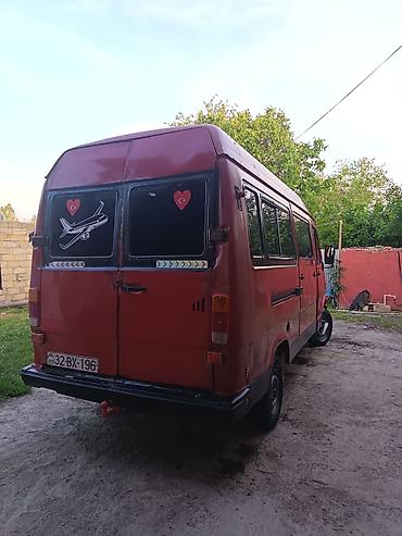 fiat turbo az: Mercedes-Benz T1: 2.3 l | 1994 il Mikroavtobus — 5