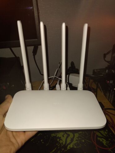 Modemlər və şəbəkə avadanlıqları: Mi 4c router