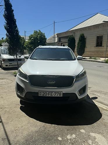 3 23 most: Kia Sorento – ağ rəngli, şəhər və uzun yol üçün rahat 7 yerlik (üç — 1
