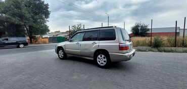 Subaru: Subaru Forester: 2000 г., 2 л, Автомат, Бензин, Универсал