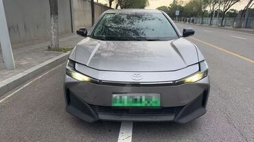 машина электирик: Toyota : 2023 г., 0.1 - engine capacity л, Автоматтык, Электромобиль, Седан