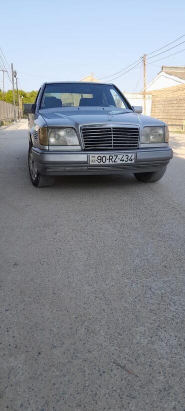 mercedes c class: Mercedes-Benz 250: 2.5 l | 1995 il Sedan