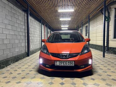 Honda: Honda Fit: 2012 г., 1.5 л, Вариатор, Бензин, Хэтчбэк