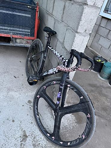 резина 15 с: Трековый велосипед (fixed gear) с аэродинамической рамой и ярким — 2