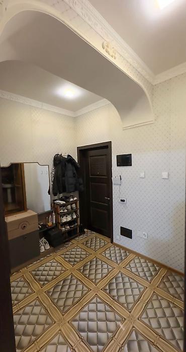 Mənzillər: Bünyadzadə küçəsində 61 kv.m kirayə mənzil verilir. Mənzil ailələrə və — 7