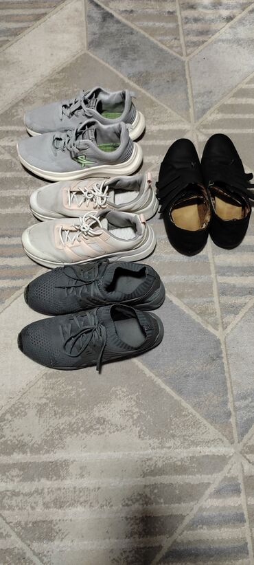 Кроссовки и спортивная обувь: Оптом 4 пар обуви, кроссовки и итальянские туфли оригинал. Размер — 4