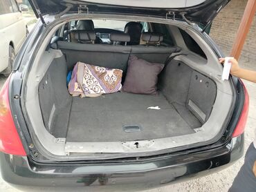 машина на свадьбу: Продается универсал Nissan Primera темно-серого цвета, подходящий для