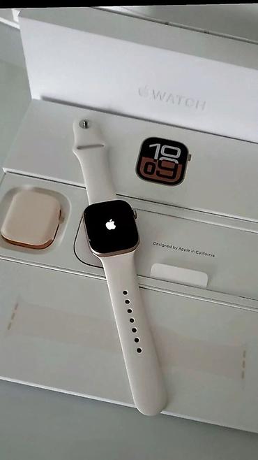 apple 17 pro: Apple Watch (se3), цвет корпуса — светлый/золотистый, ремешок — — 1