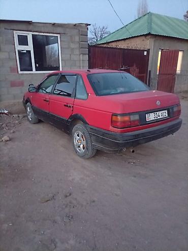 jac 9: Volkswagen Passat: 1988 г., 1.8 л, Механика, Бензин, Седан — 4