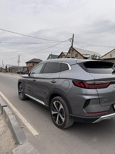 plug in: BYD Song Plus: 2023 г., Автомат, Электромобиль, Кроссовер — 5