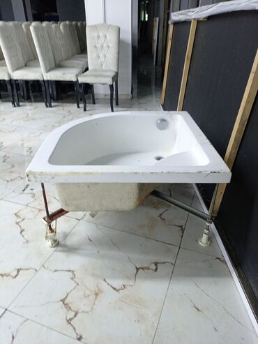 hamam tualet: Ela vezyededi deşiyi snğı yoxdur
