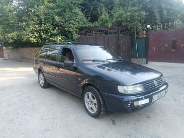 машина рынок ош: Volkswagen Passat: 1995 г., 2 л, Механика, Бензин, Универсал