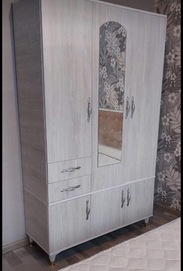 Dolablar: Yeni, Açılan, 3 qapılı Düz dolab, Qarderob, paltar dolabı — 7