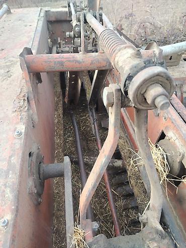 Traktorlar: Tek pires baqlayan satlir Xüsusiyyətlər: - Belarus MTZ seriyalı — 5