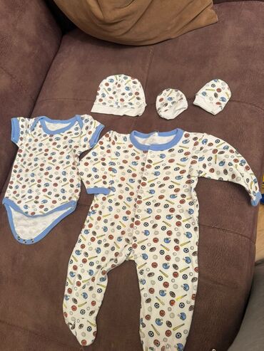 Lüğətlər: Uşaq dəsti, Oğlan üçün, 0 - 3 ay