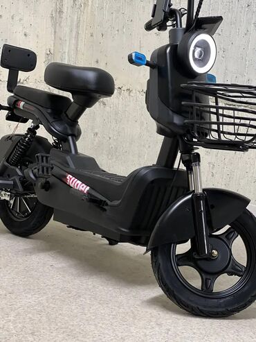 Мотоциклы и мопеды: Электро велосипед зарядки хватает на 60 км скорость 45 км в час