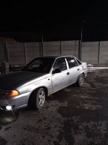 обмен транспорта: Daewoo Nexia: 2011 г., 1.6 л, Механика, Бензин, Седан