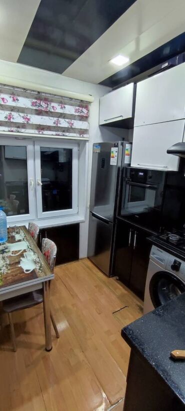 Uzunmüddətli kirayə mənzillər: Nərimanov rayonu Nərimanov metrosunun yaxınlığında köhnə tikili — 9