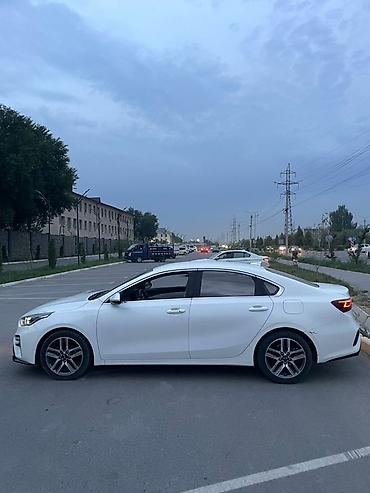 jeely coolray: Kia K3: 2019 г., Седан — 4