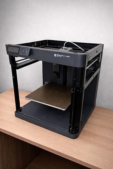bambu lab a1: Bambu Lab P1P — bu 3D printerdir, yəni kompüterdə çəkdiyin modeli real — 1