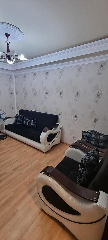 ev alqi satqi kreditle: Bakı, 8-ci mikrorayon, 3 otaqlı, Köhnə tikili, 58 kv. m — 4