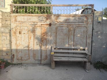 standart qapi olculeri: 320azn Darvaza 4metir uzunu,hundurluk 3Metir demiri qalindi şiveller