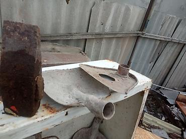 Чугунные ливневые решетки: Чугунные решетки. 50/100 см. 2 штук цена по 2200 сом каждый. вац — 5